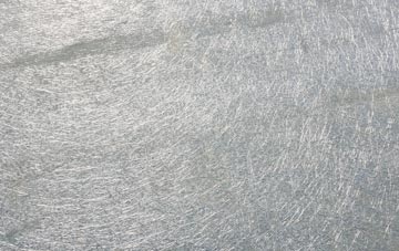 Flawith laminate fibreglass or shingles?